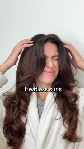 These rods are amazing!! I’m obsessed!! Definitely my favorite way of getting heatless curls and I’ve tried everything!! #heatlesshair #heatlesscurlsovernight #heatlessblowout #overnightblowout 