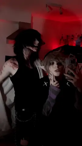 all the best people are craaaazy                         @Kiljae #SFX#SFXMAKEUP#jeffthekiller#bendrowned#jeffthekillercosplay#bendrownedcosplay#creepypasta#creepypastacosplay#creepypastajeffthekiller#emoboy#emoboys
