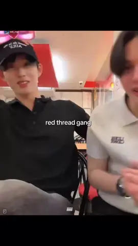 Emang dua ini sama aja #perthsanta #williamest 