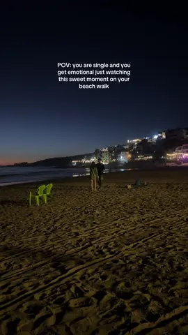 This called me single in every language possible #singlelife #fyp #cutecouple #imnotcryingyouare #taghazout 