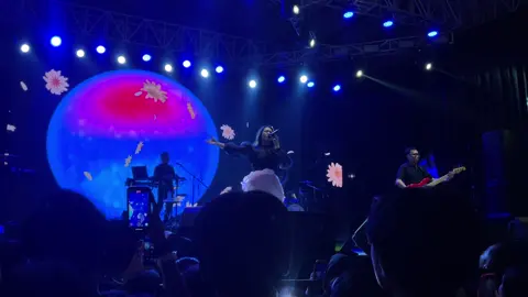 Sudah adakah yang gantikanku?  #bernadya #malang 