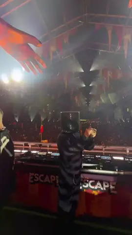 | Marshmello B2B DJ Snake at Halloween Escape.  #marshmello #djsnake #fyp #edm #mellogang_rr 