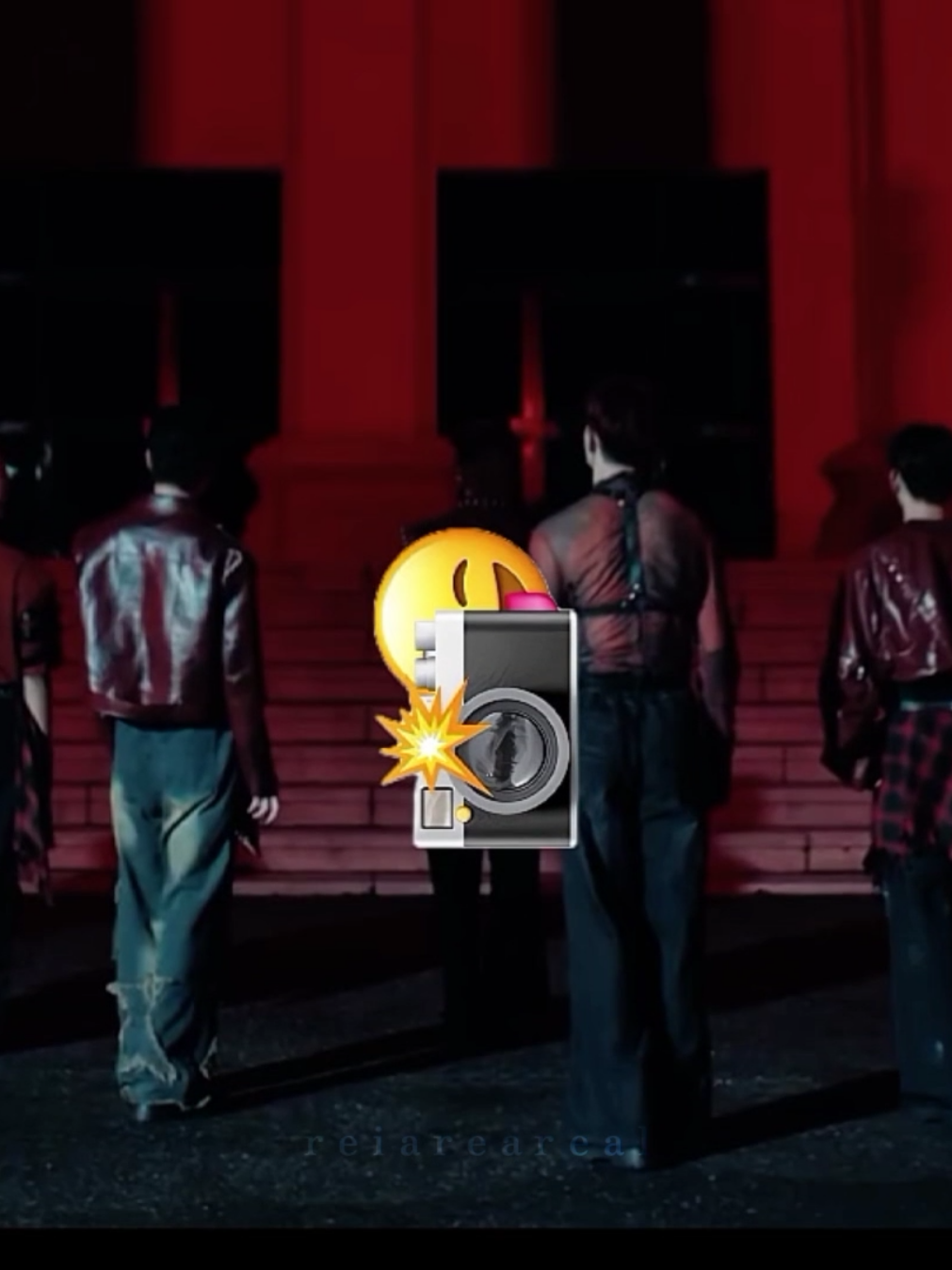 di kasih back lebar gak tuh😭🫵🏻 mana outfit wain kayak baju dinas lagi🫣😭 #XODIAC #Alibi 