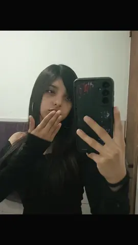 llora lloraaa #miloj #xyzcba  #music #contenido #tiktok @TikTok 