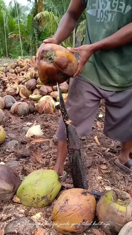 Mỗi người chúng ta đến từ những gia đình khác nhau, đi qua những con đường khác nhau, trải qua những chuyện khác nhau, tạo nên những nhận thức khác nhau, và hình thành một hệ thống quan niệm cố hữu. . #banchatconnguoi #baihoccuocsong #conhanchilo #trietlycuocsong 