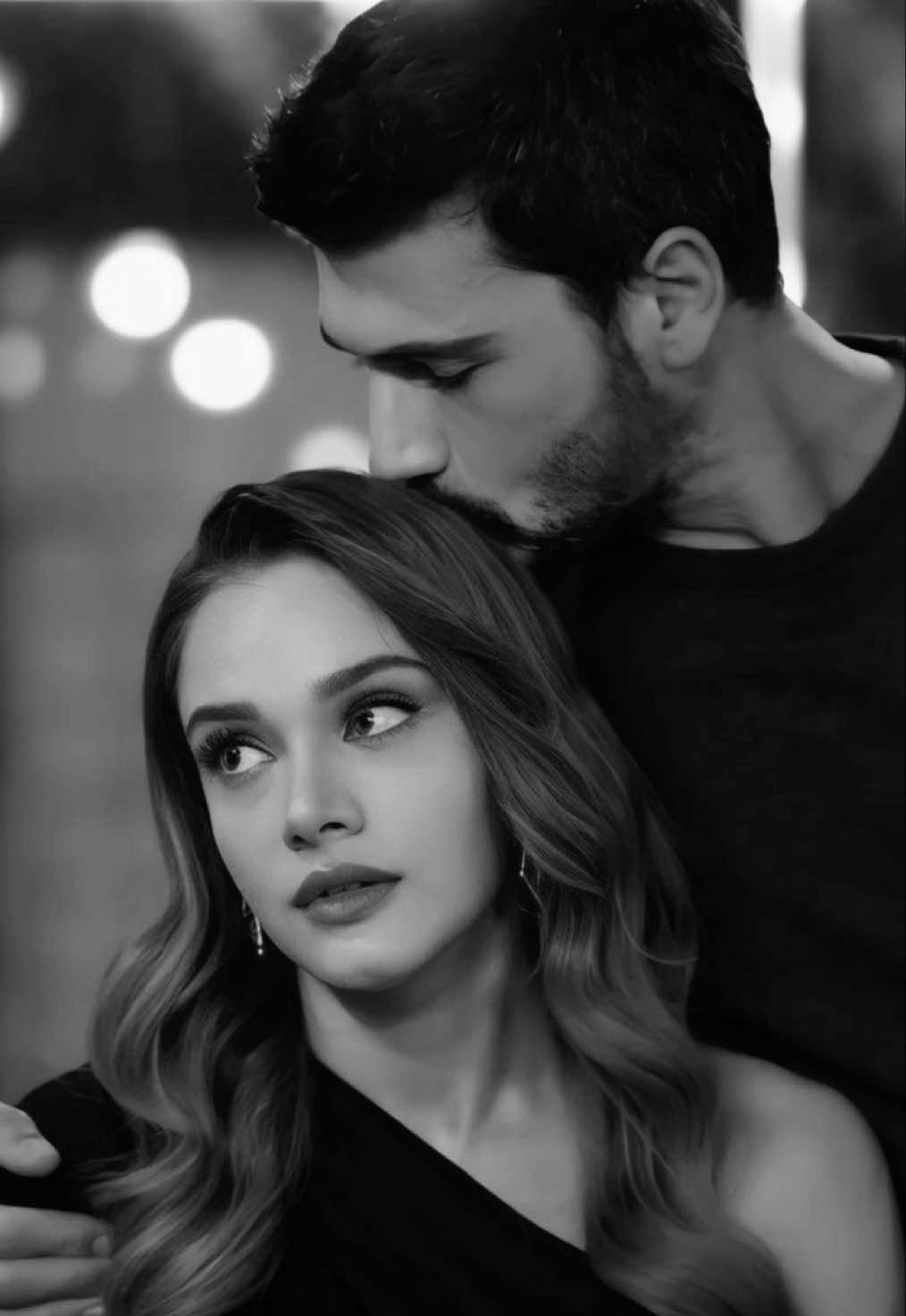 eye contact. #recommendations #hudutsuzsevda #zeynep #halilibrahim #amour 