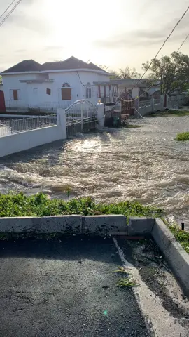 📍Savannalamar Westmoreland #hurricanemelissa #prayforjamaica🇯🇲🙏🏾💞 
