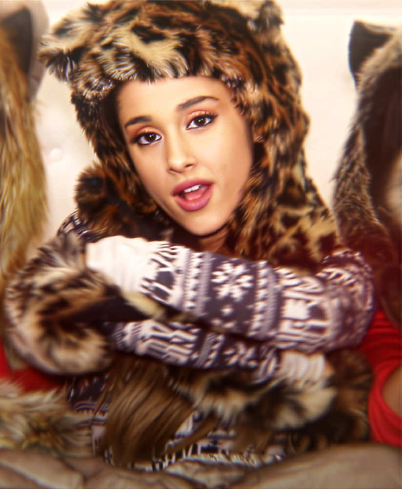 Santa tell me // Scp@buterascp // Ib:@ness #arianagrande #arianagrandeedit #edit #aftereffects #christmas 