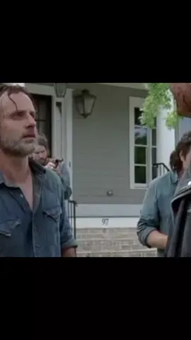 CAP 106 #paratii #fanictwd #thewalkingdead #rickgrimes #negansmith 