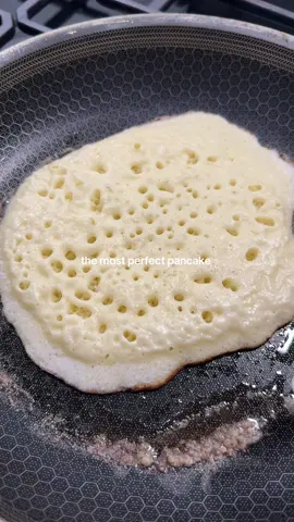 The best pancake and you can’t tell me otherwise 🥞#pancakes #crispypancakes 