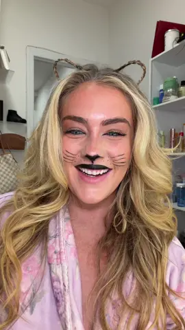 last minute halloween costume tutorial #fyp #grwm #MakeupRoutine 