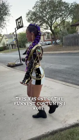 I got so many compliments all night! So fun! 🖤💜 #rumi #golden #kpop #halloween #kpopdemonhunters 