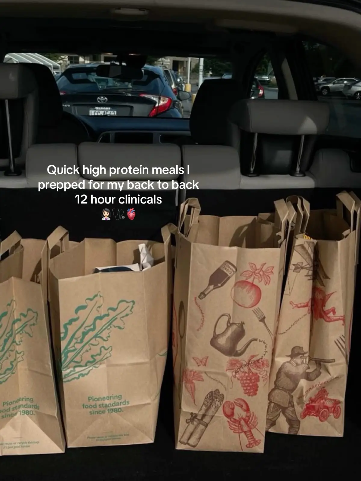 happy lunch, happy me 👩🏻‍⚕️🩺🫀 #nursingstudent #nurse #mealprep #highprotein #healthcare 