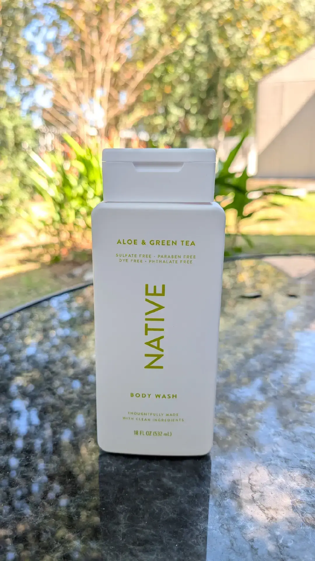 ✨ Fresh, clean, and gentle on your skin! The Native Body Wash with Aloe & Green Tea leaves you feeling refreshed and hydrated all day, and it’s sulfate and paraben free 🌿🚿 Perfect for both women and men who love simple, clean care 💚 #complimentary #GiftedbyNative #AloeGreenTeaBodyWash @influenster @Native 