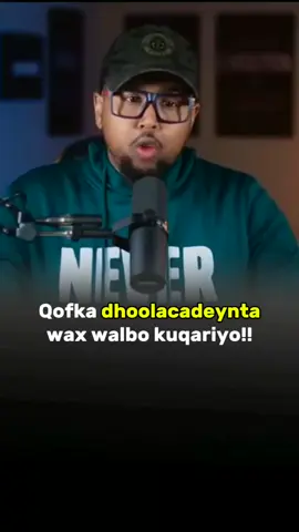 qof kastoo oo dhoolacadeynaaayo mahn mid faraxsan. dadku dhoolacadeyntu dhaawaca ayey kuqariyaan #somalitiktok 