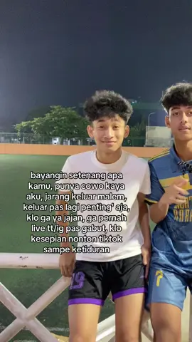 spesial dikit#fyp #fotolive #foryoupage 