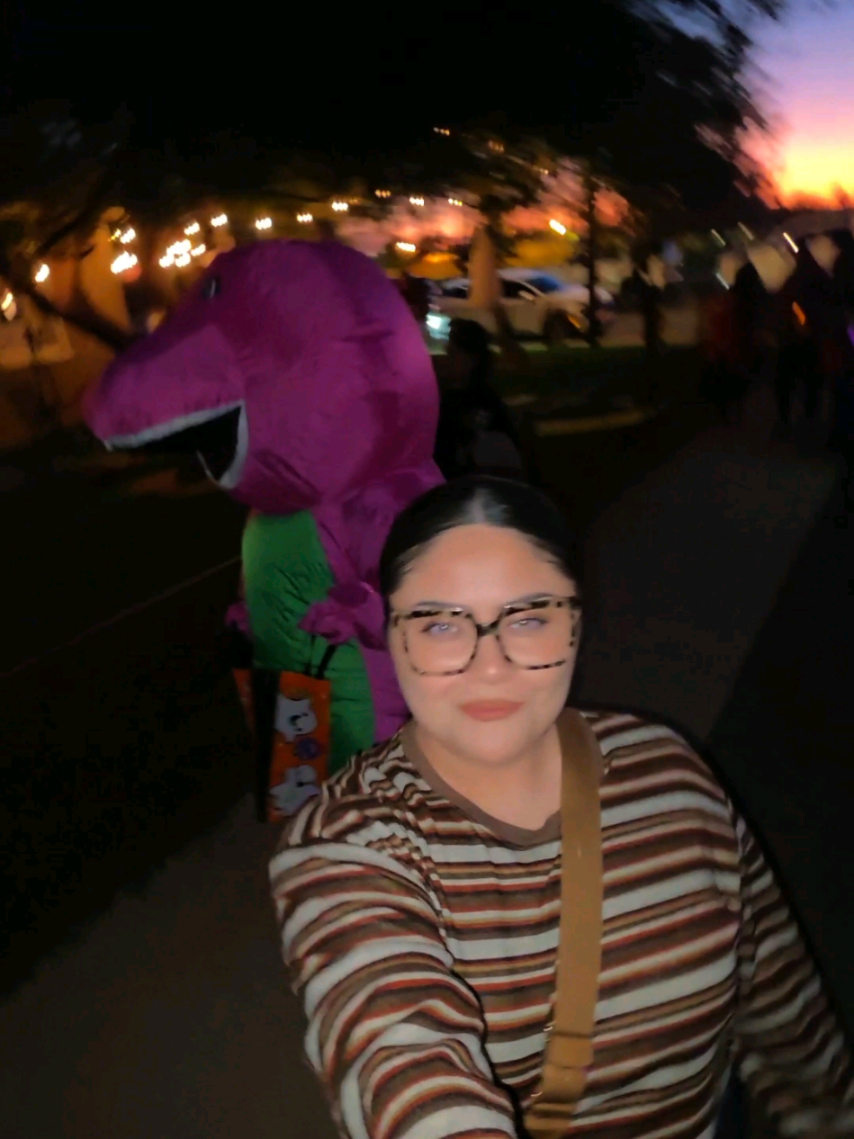 trick or treating with the family 🎃✨️ #halloweencostume #trickortreat #halloween2025 #halloweenfun #halloweenmonth 