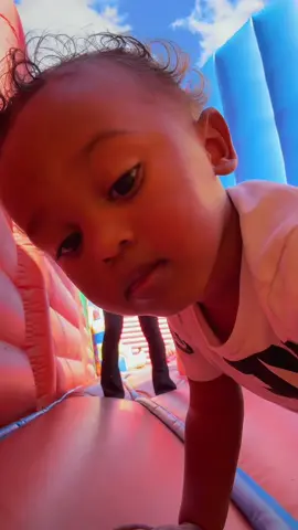 😭😭😭my dawg got so tired, he give me a reason to be a big kid again😂#fyp #foryoupage #jessisnyder #bigbounceamerica 