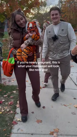 Halloween has a new excitement to it with a little one🥹🎃🧡 #halloween #newlypregnant #babyhalloween #tigercostume #familyhalloweencostume 