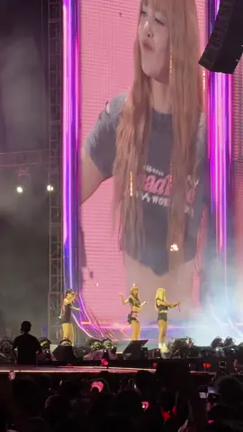 JUMP JUMP BLACKPINK‼️ Ada yang Nonton Konser Black Pink Jakarta ini Buginda? Pasti Jump Jump!!! #buginda #blackpink #konserblackpink #konserblackpinkjakarta #jumpblackpink 