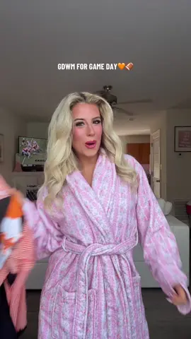 The most perfect game day outfit🤭🧡 #whatmymommadethisweek #gosports #gosportsline #gamedayoutfit #tennesseefootball 