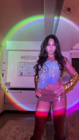 another bc in love with this costume idc 