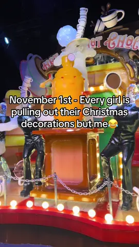 Are you the girl that decorates right after Halloween or after Thanksgiving?? 
