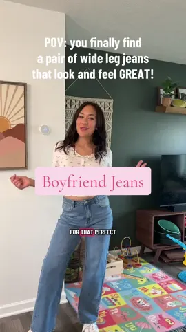 I love my wide leg boyfriend jeans with a perfect high waist. Get them while you can! #womensjeans #widelegjeans #momjeans #millenialmom #highwaistedjeans 