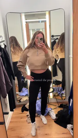 🤍🤍🤍 #weightloss #weightlosstransformation #postpartum #momof6 #lululemonhaul #motherhood 