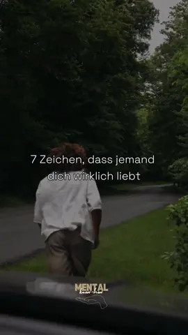 Echte Liebe ist nicht kompliziert. Sie ist erkennbar. Und sie zeigt sich im Verhalten. Und ja… Beziehungen werden so viel leichter, wenn wir wieder lernen, wirklich zu hören – statt nur zu reden. Wirklich zu fühlen – statt nur zu performen. Und wenn du keine Lust mehr hast auf Smalltalk… wenn du Menschen wirklich tief begegnen willst… → kommentier „Buch“ und ich schicke dir den Link zu unserem Buch „Fuck Smalltalk“✨ 👉🏼 @mentalknowhow Lass uns ein 🧡 da, wenn dir der Beitrag gefällt und speichere ihn am besten ab um dich immer wieder inspirieren 💭 zulassen. #liebe #beziehung #beziehungsdynamik #traumasensitiv #attachmentstyles              