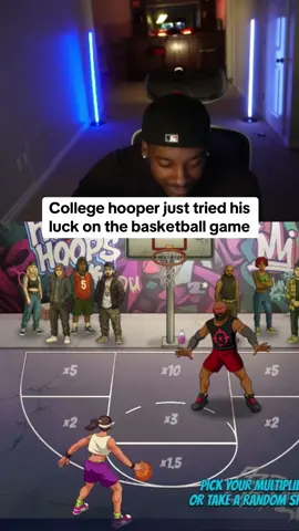 College hooper just tried his luck on the basketball game#hooper #basketball #kickstreaming 