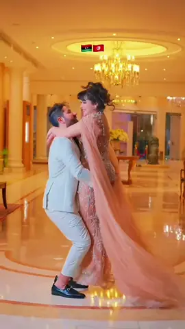 #هيمه الكلب مابيه بس انت تفتر🤗.             #بين الوتين وبين شرياني الابهر❤️.              #قصايد_شعر_خواطر_الاكسبلور__             