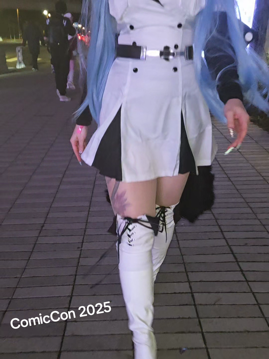 Esdeath on @Comicconstockholm  #esdeath #esdeathcosplay #akamegakil #comiccon #comiccon2025 