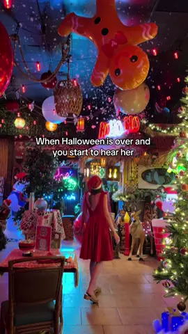 Mariah Carey has been defrosted 🎄🎅🏻 #mariahcarey #christmastok #holidayseason #itstime 