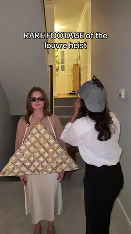 RARE FOOTAGE OF THE HEIST WAS RECEIVED LAST NIGHT! #halloween #louvre #costume #paris 