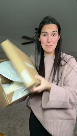 Why are we spending over $100 on slippers when these exist?! 😍 They’re real suede, super plush inside, and have that chunky platform that’s actually comfy to walk in. Warm, cute, and worth every penny 🤎 #CozySeason #WinterFinds #ComfyStyle #TikTokMadeMeBuyIt #SlipperObsessed