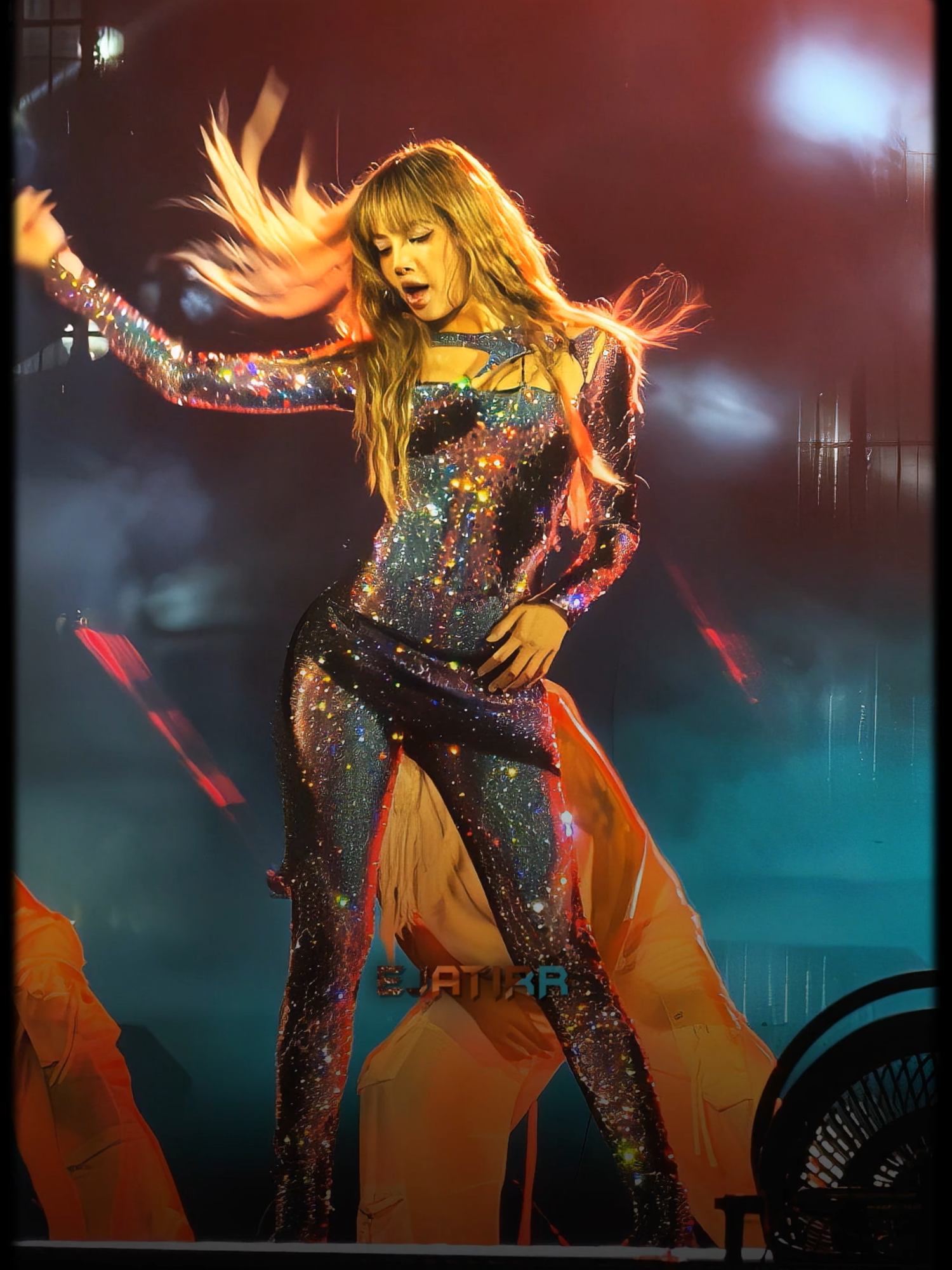 WE'RE GETTING FEDDD WITH THESE FANCAMS | #LISA Want this CC/4K Quality? Check my bio! CC used -> EJATIRR's Main CC #2 4K Quality -> EJATIRR's Topaz Settings LISA DEADLINE TOUR JAKARTA EDIT