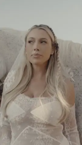 The first song of my album RUNAWAY is finally out on all platforms! Go Stream #foryoupage #newmusic #originalmusic #blowthisupforme