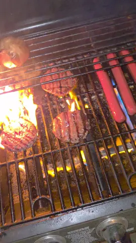 costco all beef hotdogs or polish sausage? vote by sending money to my venmo #socialism #communism #marxism #Beybladex