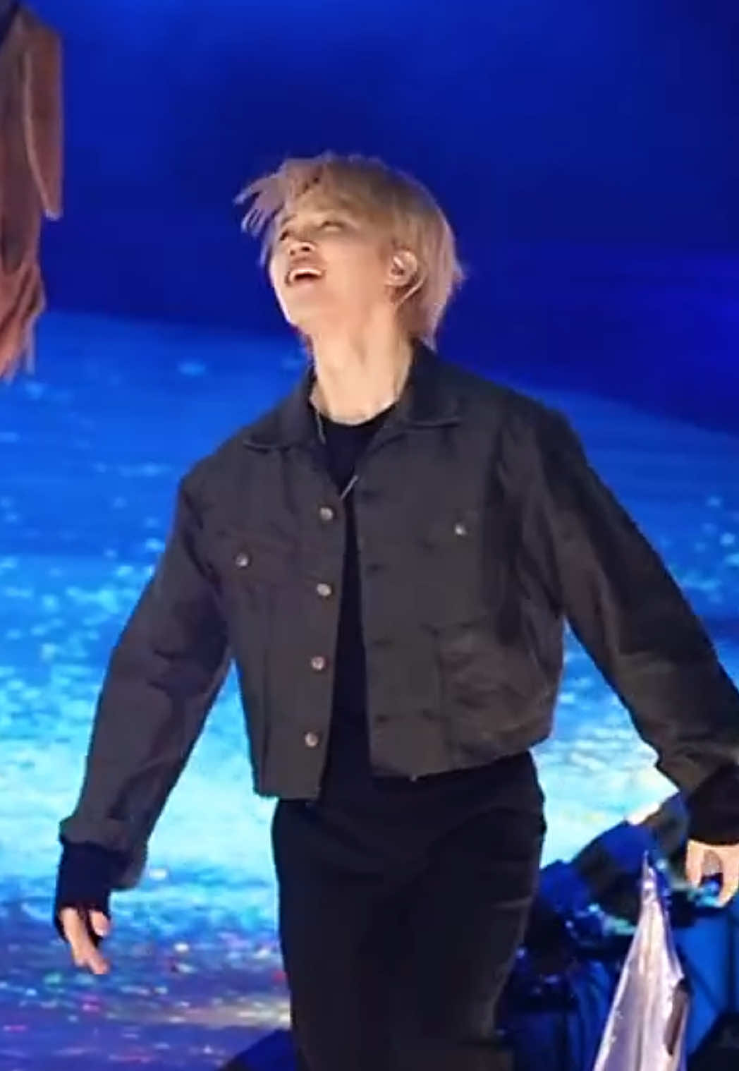 ✨Jimin So What on Stage with Jin & V ~ Jin splashed water at Jimin today 😂 our kings are having fun 💛💜 ~ Jimin at RunSeokJin EP. Tour Encore Incheon Day 2 Concert ⁣ Jimin - BTS So What Jimin Fancam Jimin Focus Cut BTS RunSeokJin Concert Jimin at Jin Concert Day 2 Blonde Jimin Hot Jimin Handsome Jimin Pretty Jimin Cute Eyes Cute Jimin Moments Jimin Sings at Jin Concert Jimin Jin 251101 RunSeokJin Tour Incheon Jimin Watermark of BTS Jimin Voice Jimin Vocal Range Jimin Growl Voice Jimin Spring Day Live Performance Jimin Guest Jin Concert Jimin Vibing ⁣ ⁣ #jimin #jiminbts #jiminie #jiminedit #parkjimin 