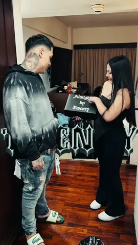 Purito Twenty dando la bienvenida @ALMIGHTYTGC  en 🇵🇪📍🚨🩸 #almightyenperu #almightyenlima #almighty #almightycontwenty #bienvenidaalmightyenperu 