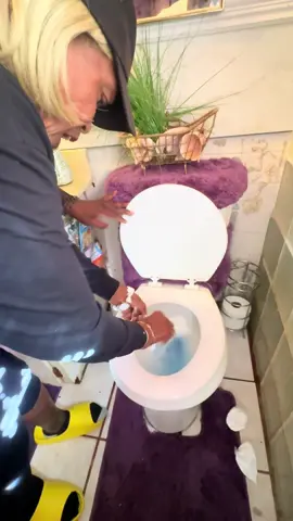 Police chase prank on our granny with baking soda #pranks 