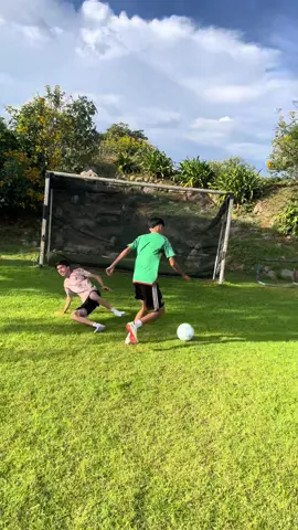 El arte de defender #fyp #parati #comedia #futbol #humor 