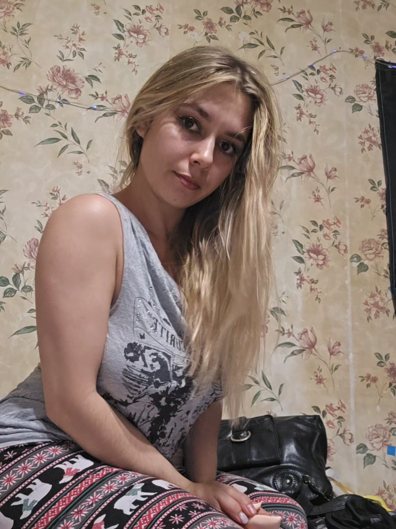 я хотела показать спинку🤣