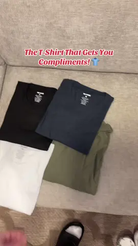 True Classic Tees are designed to fit your body perfectly - hugging your chest and arms without feeling tight. Ultra-soft fabric with no itchy tags. Get the 4-pack for just $69.99! #mensfashion #tshirt #trueclassic #stylehack #mensclothing 