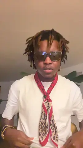 L’ARGENT TRAVAIL ?  Benzo président est disponible oh . 