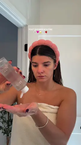 THERE IS NOTHING BETTER!! 🩷⭐️🍓🫧 use my code ‘DELARA20’ for 20% off the coziest organic bath towels! #grwm #skincare #postshower #hair #cleangirl  products used:  @Delara Home  @Good Molecules  @drinkpoppi  @Color Wow Hair  @skinsmart_antimicrobial  @LEORAOFFICIAL  @Secret Deodorant  @NIVEA  @elfcosmetics  @thatssofetchus 