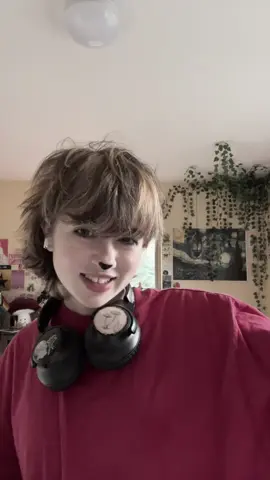 performative ah headphones . . . #maxgoof #maxley #goofymovie #maxgoofy #cosplay 