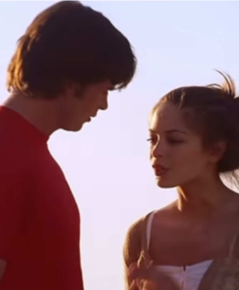 Im so happy they ended up getting married and now live on the farm together #clana #smallville #tomwelling #clarkkent #superman 