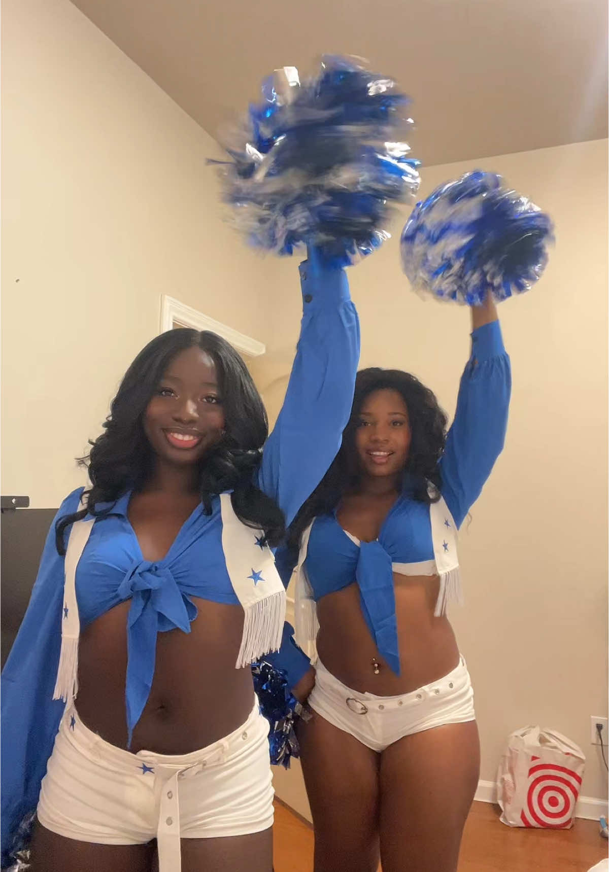 had to run it back 📣 #wondergirls #kpop #fyp #halloweencostume #dcc #tellme  @Kimaniyas 